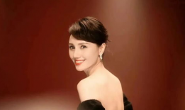 女明星吃瓜最新事件爆料,女明星吃瓜事件引发热议